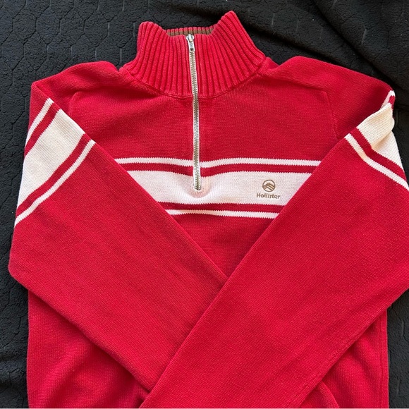 Hollister Men's Vintage Red and White Sweater, Large - Picture 4 of 5